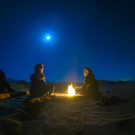 Отель Wadi Rum Caeser Camp Экстерьер фото