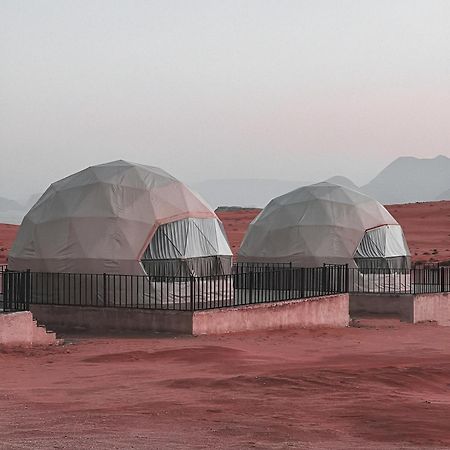 Отель Wadi Rum Caeser Camp Экстерьер фото